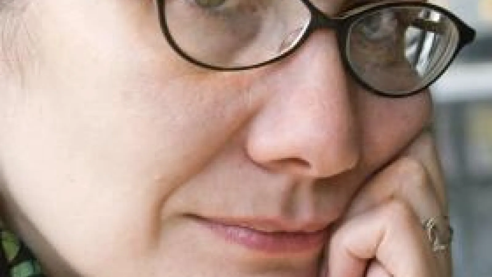 Professor Ana Elena Puga