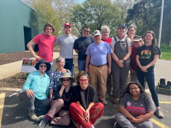 Students and Chadwick Arboretum Volunteers at 4H Club grounds on Earth Day